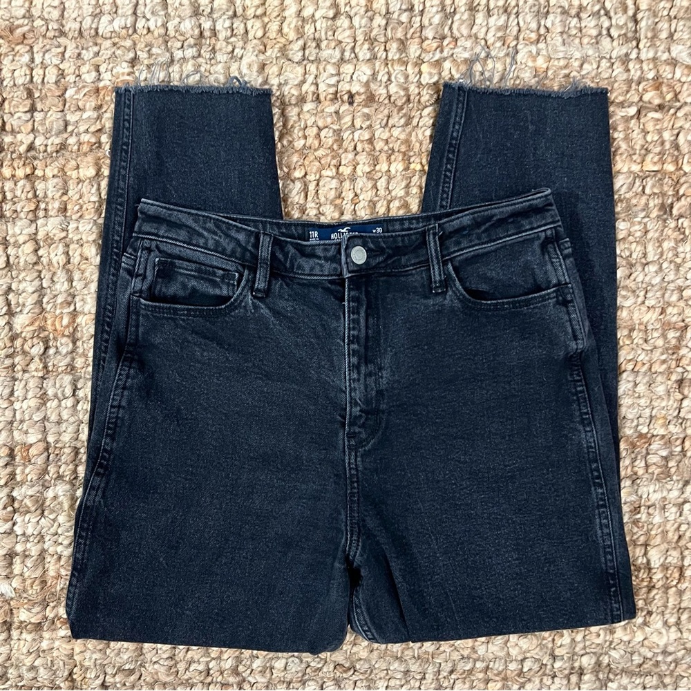 Hollister washed black ultra high rise mom jeans vintage stretch size 11 size 30
